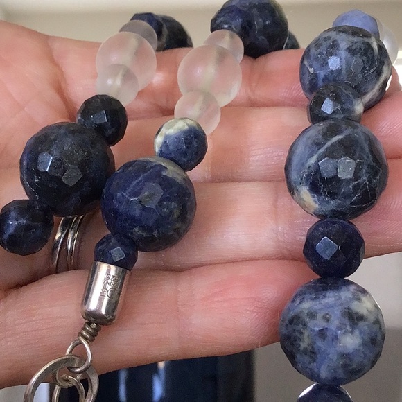 Lapis and crystal clear quartz necklace - Picture 3 of 8